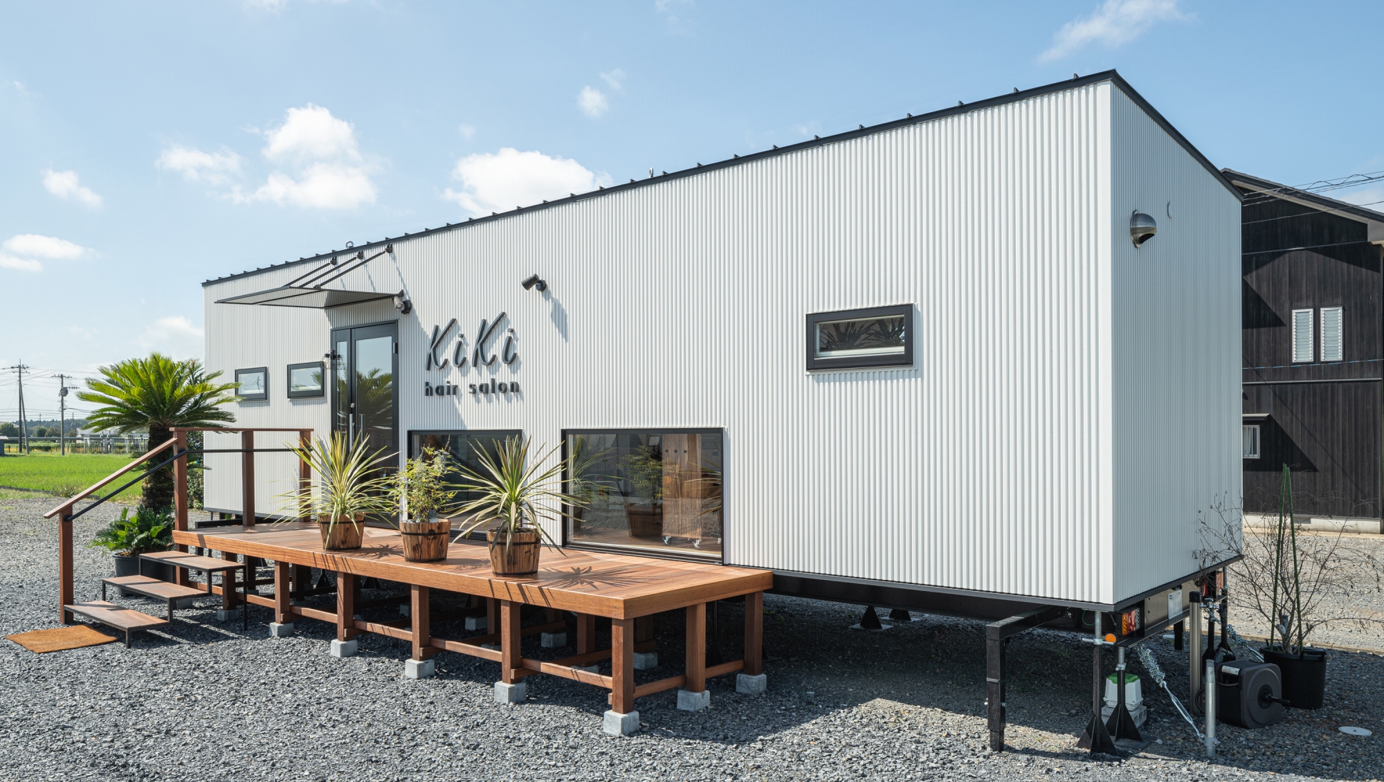 ルクラのトレーラーハウス:hair salon KiKi(美容室)