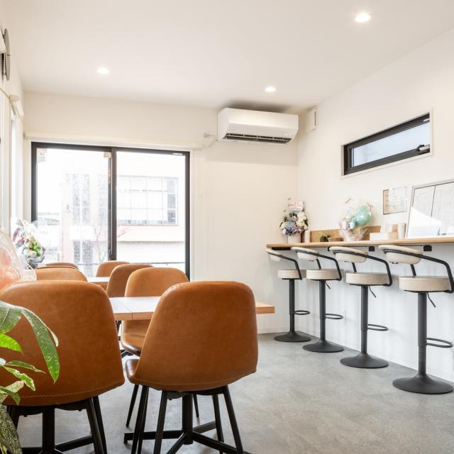 トレーラーハウス内観 イートインスペース