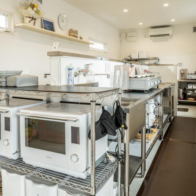 トレーラーハウス内観 レンタルキッチン