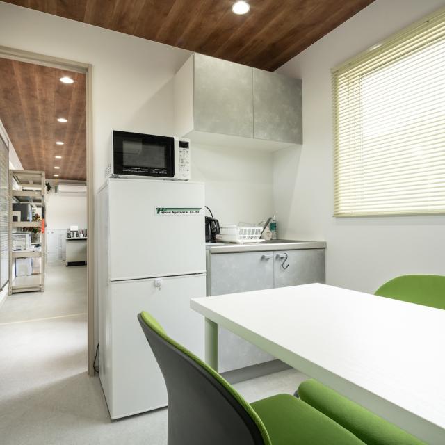 トレーラーハウス 内観 商談・休憩スペース