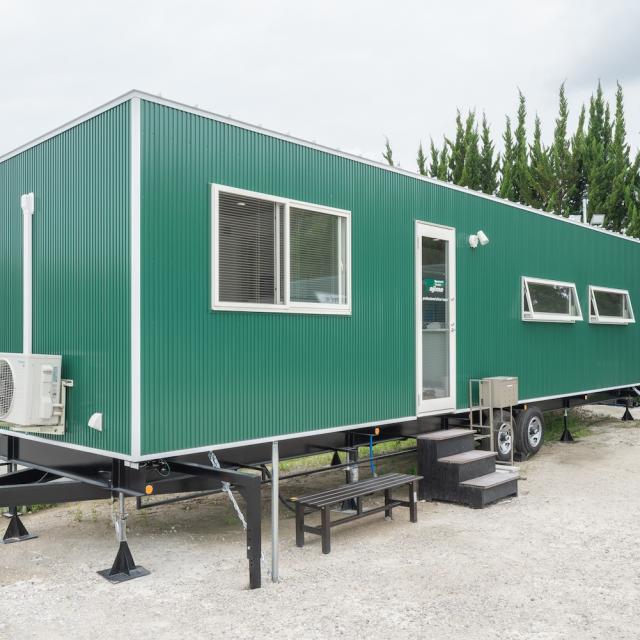 トレーラーハウス 事務所 外観