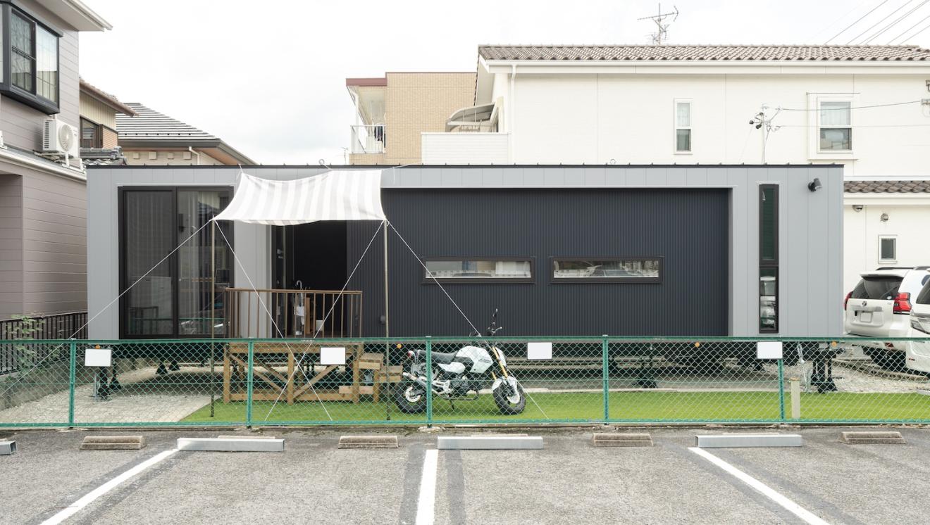 ルクラのトレーラーハウス：株式会社KYAファーマシー（事務所）