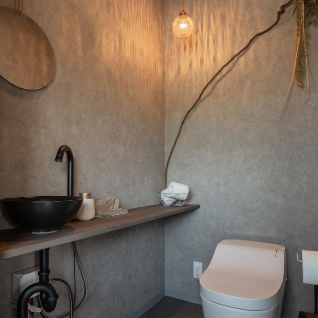 トレーラーハウス 美容室 内観 トイレ