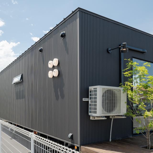 トレーラーハウス 美容室 外観