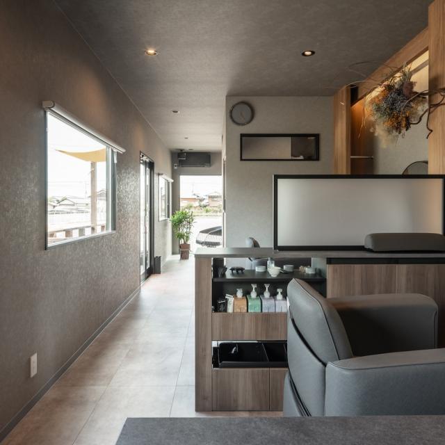 トレーラーハウス 美容室 内観