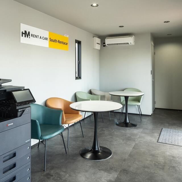 トレーラーハウス レンタカー店舗 内観