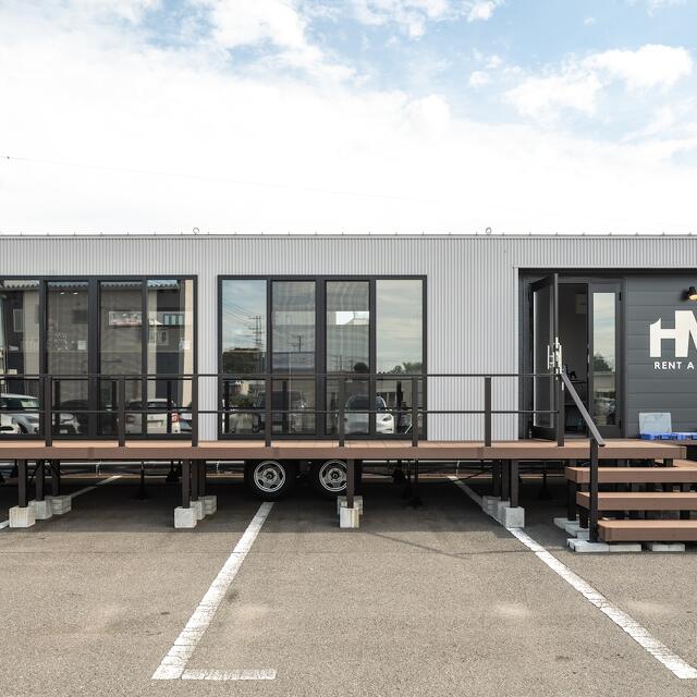 トレーラーハウス レンタカー店舗 外観