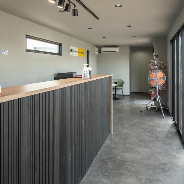 トレーラーハウス レンタカー店舗 内観