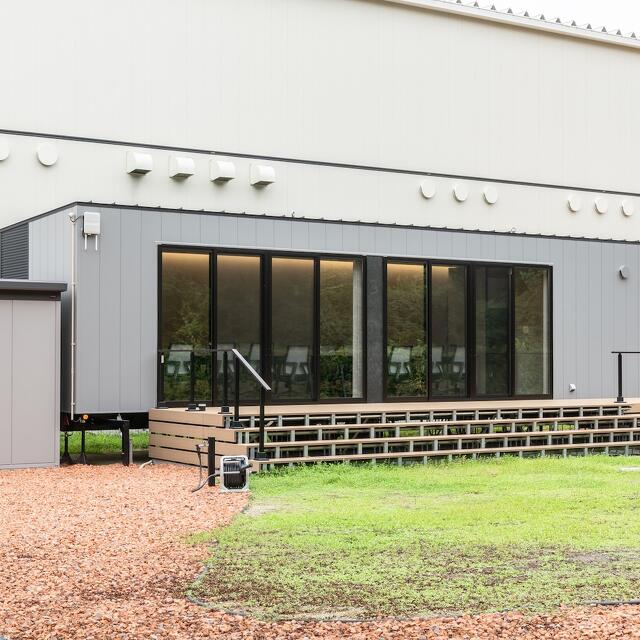 トレーラーハウス　事務所　外観