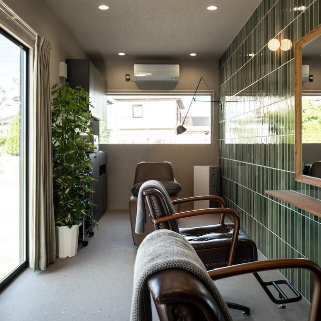 トレーラーハウス　美容室　内観