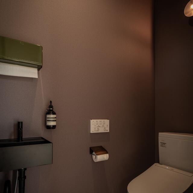 トレーラーハウス　美容室　内観　トイレ