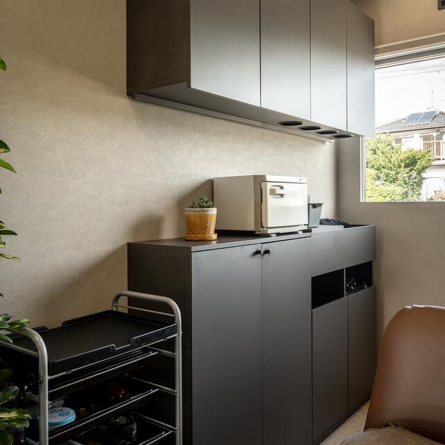 トレーラーハウス 美容室 内観