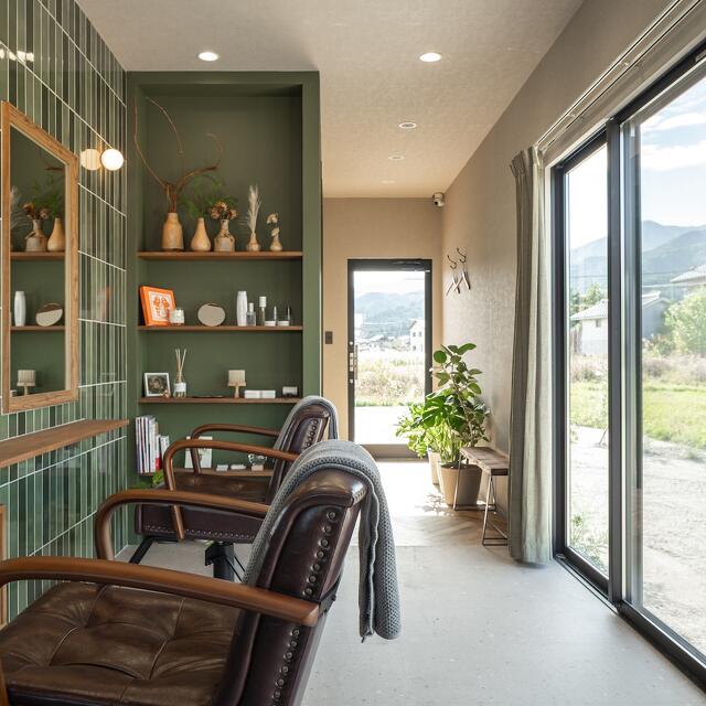 トレーラーハウス　美容室　内観