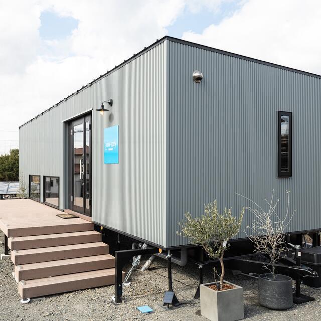 トレーラーハウス　美容室　外観