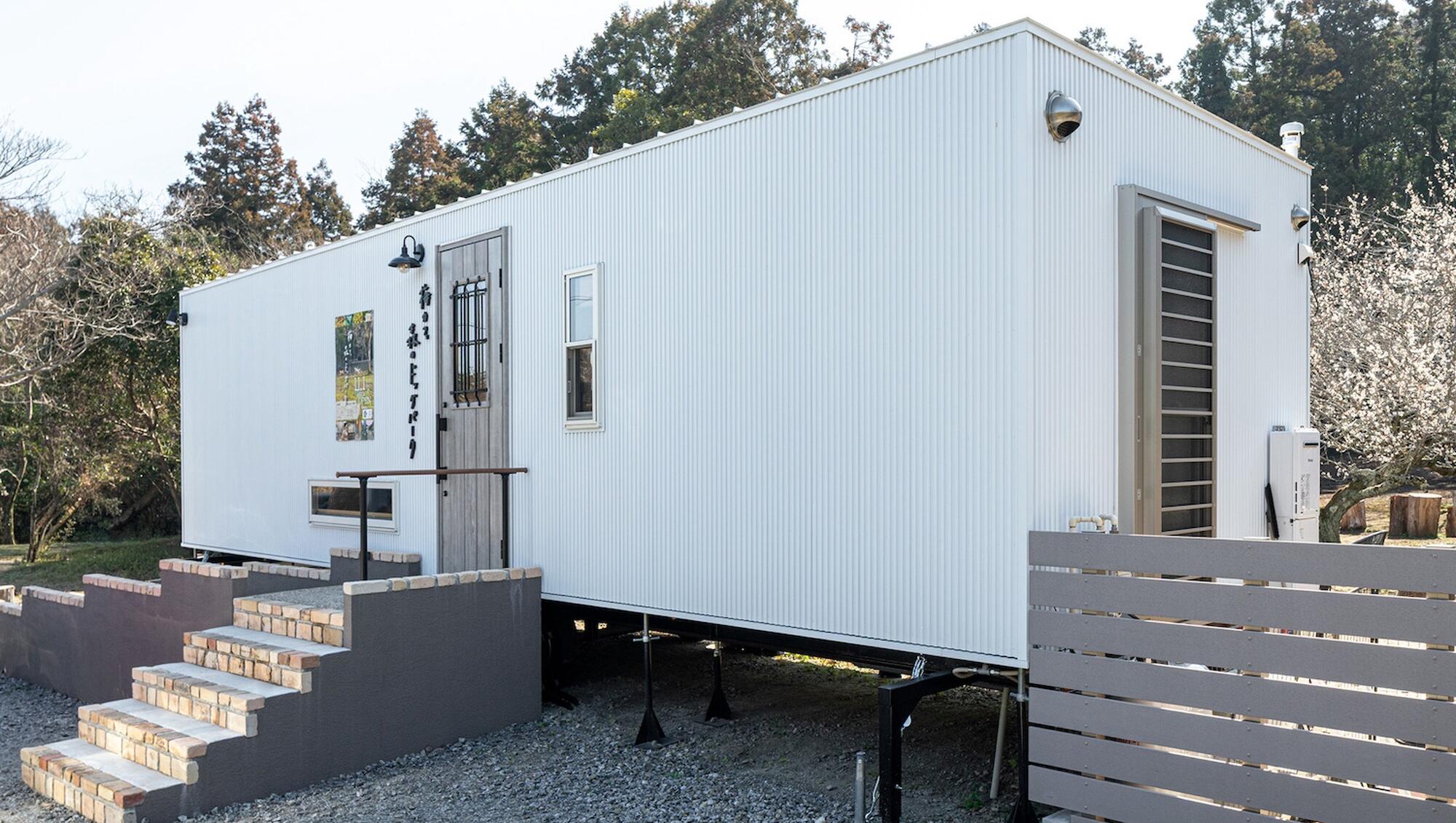 ルクラのトレーラーハウス：梅カフェ 森のドックパーク（カフェ・ドッグパーク）