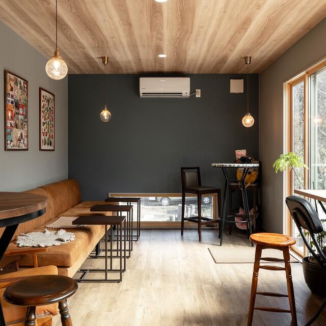 トレーラーハウス　カフェ・ドッグパーク　内観