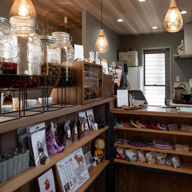 トレーラーハウス　カフェ・ドッグパーク　内観